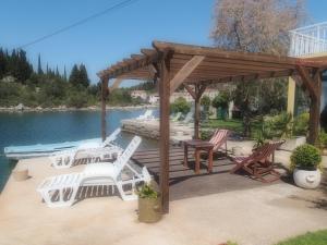 Apartments by the sea Blace, Neretva Delta - Usce Neretve - 16068 
