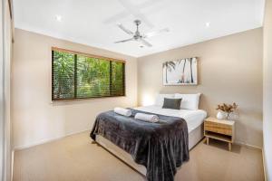 Mudjimba Escape-pet friendly, luxury villa w pool