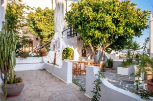 Anastasia's Rooms Milos Greece