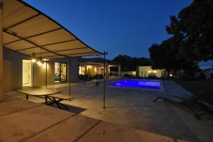 Villas Villa Hameau de Signargues, entre Avignon - Pont du Gard et Uzes : photos des chambres