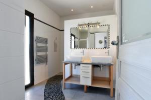 Villas Villa Hameau de Signargues, entre Avignon - Pont du Gard et Uzes : photos des chambres