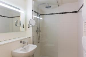 Hotels Kyriad Annecy Nord - Epagny : photos des chambres