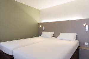 Hotels The Originals City, Hotel Annecy Aeroport (Inter-Hotel) : Chambre Double ou Lits Jumeaux