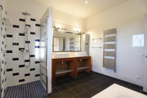 Villas Villa Hameau de Signargues, entre Avignon - Pont du Gard et Uzes : photos des chambres