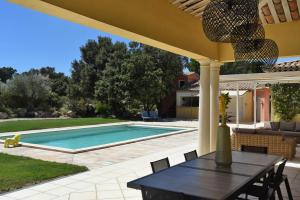 Villas Villa Hameau de Signargues, entre Avignon - Pont du Gard et Uzes : photos des chambres
