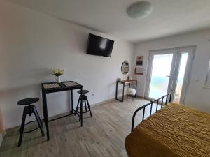 Apartments with a swimming pool Mokalo, Peljesac - 639