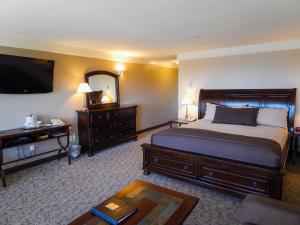 King Suite room in North Cliff Hotel
