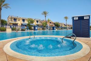 Free Airport Shuttle and Parking