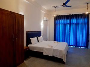 Surf Gangs Arugambay