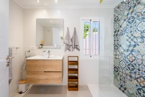 New charming house 150 meters from the beach