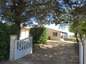 Maisons de vacances Location de vacances proche Uzes tres tranquille piscine privative : photos des chambres