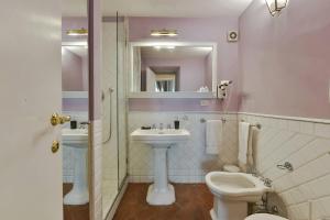 Boccaccio elegant apartment in Oltrarno