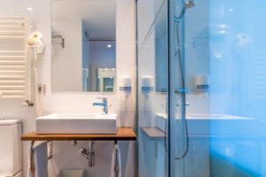 Standard Double or Twin Room room in Hotel Apolonia