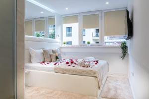 Alex Central Apartments