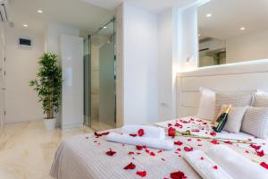 Alex Central Apartments