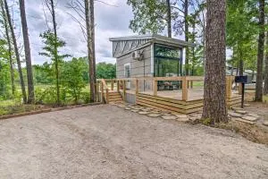 2 Mi to MSU Chic Tiny Home Retreat! - Cedar Bluff