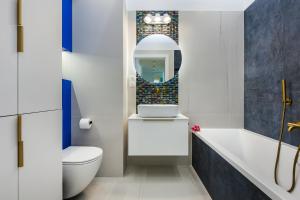 Plac Unii Aquamarine Premium Apartment