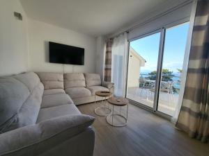 Apartment Prejac by the beach