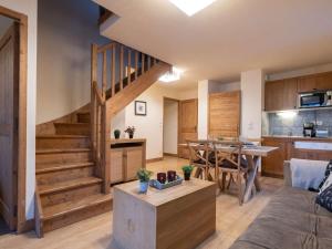 Appartements Appartement Duplex 8 Pers Centre-Ville Saint-Lary Soulan avec Piscine, Hammam et Sauna - FR-1-296-425 : photos des chambres