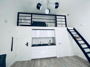 B&W Apartment