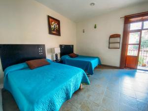 Hospedaje Del Campanero 19