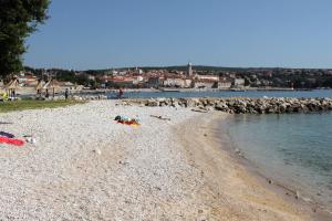 Apartments by the sea Krk - 5400 