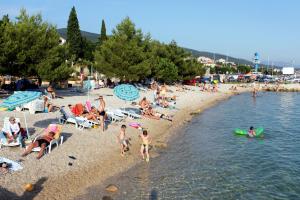 Apartments with a parking space Crikvenica - 5589