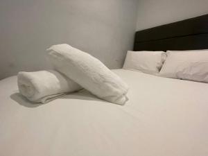 MONTHLY STAYS 1Bed Studio Serviced Apartment Free WIFI & NETFLIX Whitechapel London Perfect for Solo & Coupled Guests!