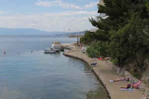 Apartments with a parking space Smrika, Kraljevica - 5338 