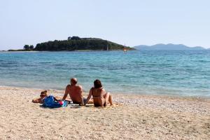 Apartments by the sea Pakostane, Biograd - 6161