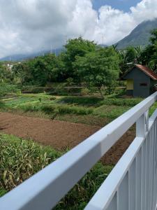 Kayz Villa Batu dengan Kolam Renang Pribadi