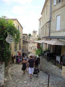 Maisons de vacances Gite la canopee a Duras - Piscine : photos des chambres