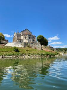 Maisons de vacances Gite la canopee a Duras - Piscine : photos des chambres