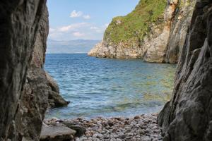 Apartments by the sea Vrbnik, Krk - 14806 