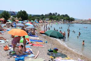 Apartments by the sea Punat, Krk - 15259