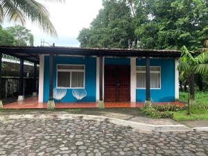 Casa 3 a 5 min del Irtra