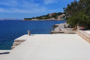Studio Baric Draga 16148b 
