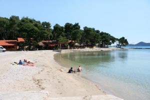 Rooms with a parking space Biograd na Moru, Biograd - 16801 