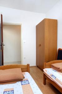 Apartments by the sea Supetarska Draga - Gornja, Rab - 2016