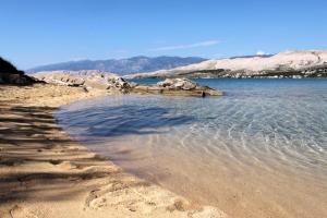 Apartments by the sea Pag - 532 