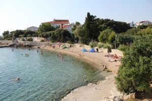Apartments by the sea Mandre, Pag - 4084 