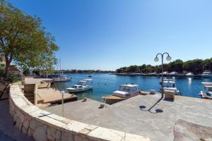 Apartments by the sea Simuni, Pag - 4083 