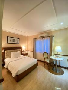 Central Resident Hotel