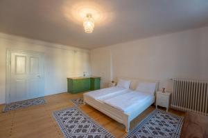 Casa Josef Bacon - La Strada -