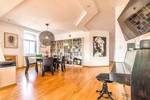Modern City-Centre Penthouse with Spectacular Views 135sqm