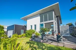 Beachy on Bream - Ruakākā Holiday Home - 鲁阿卡卡