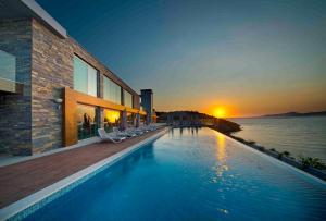 Single Room at Adabuku Seba Solemar Holiday Site -Luxury Beach Utilities Included