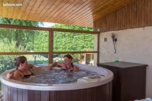 Campings Domaine des Epinettes : photos des chambres