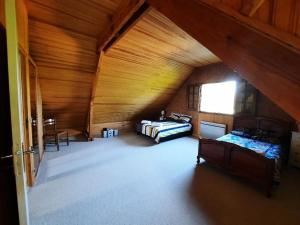 Maisons de vacances Touques maison 5mn de la mer pour 10 personnes : Maison 4 Chambres