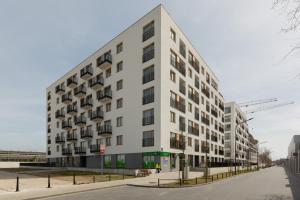 Warsaw Kotsisa Apartments with Parking by Renters